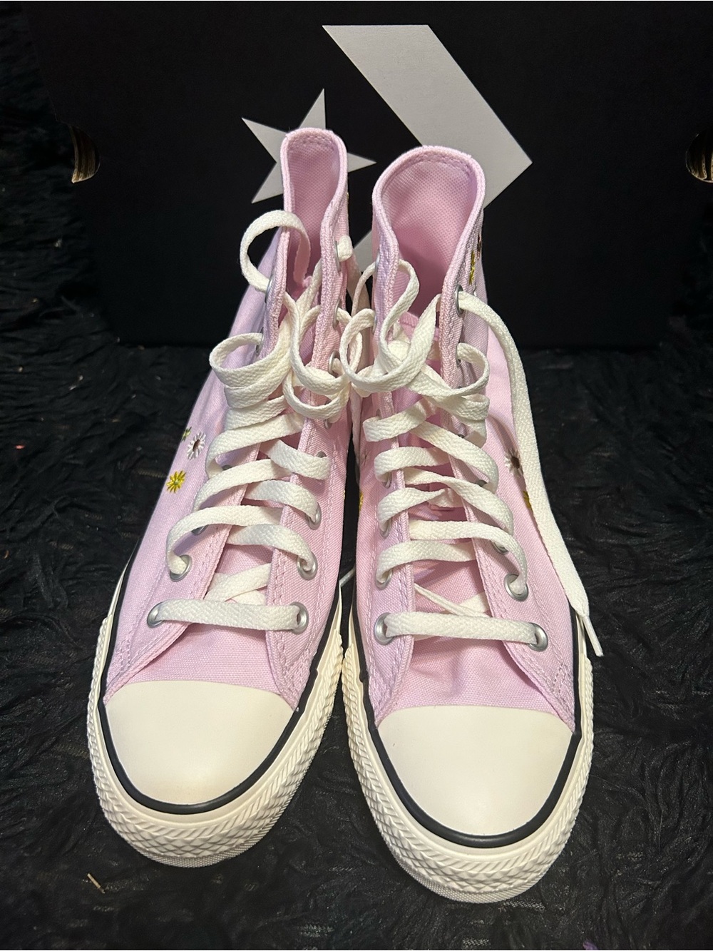CONVERSE Ctas Hi top pink floral embroidered lace up shoes sneakers women’s 8.5 - Picture 2 of 9
